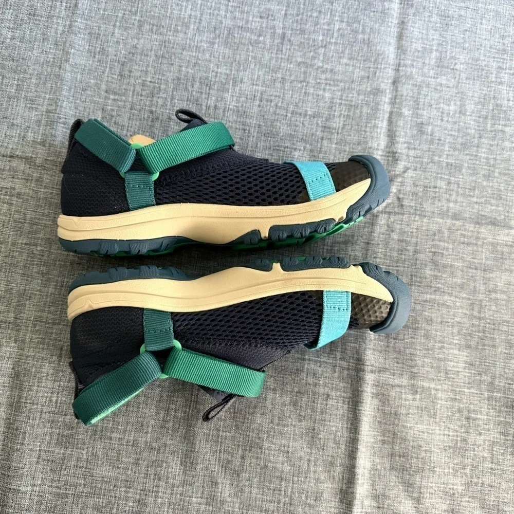 Teva Unisex-Child K Outflow Universal Sandal Size 1